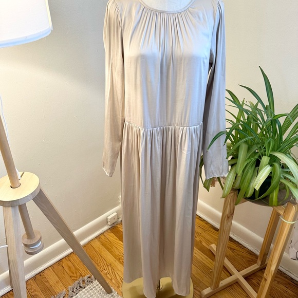 H&M Dresses & Skirts - H&M dress. Size 4/S.